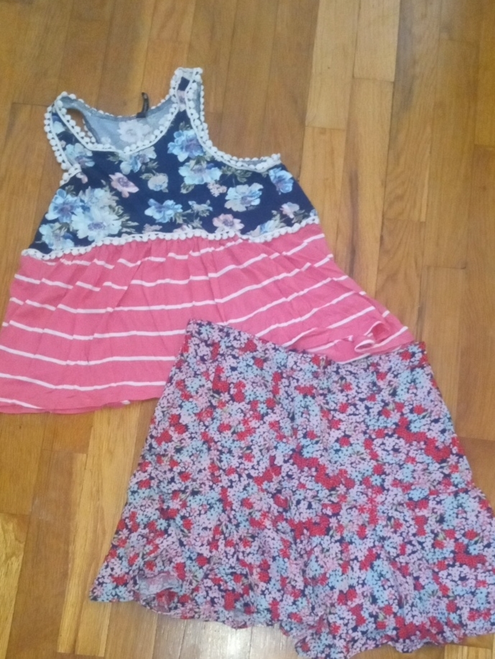 Floral Navy & Coral Striped Tank with Floral Skirt SO  Juniors small